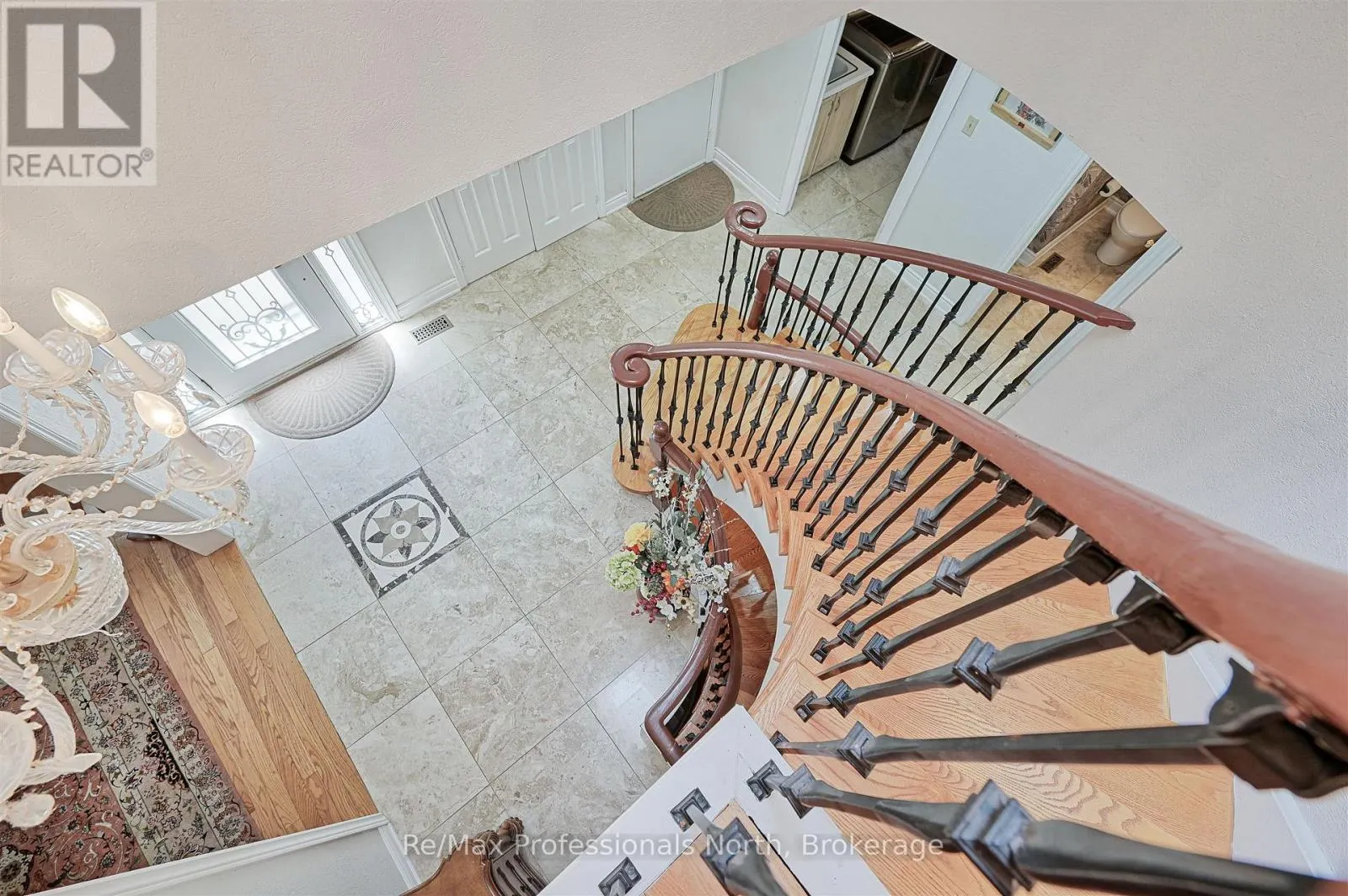 8 ELMSLEY DRIVE E