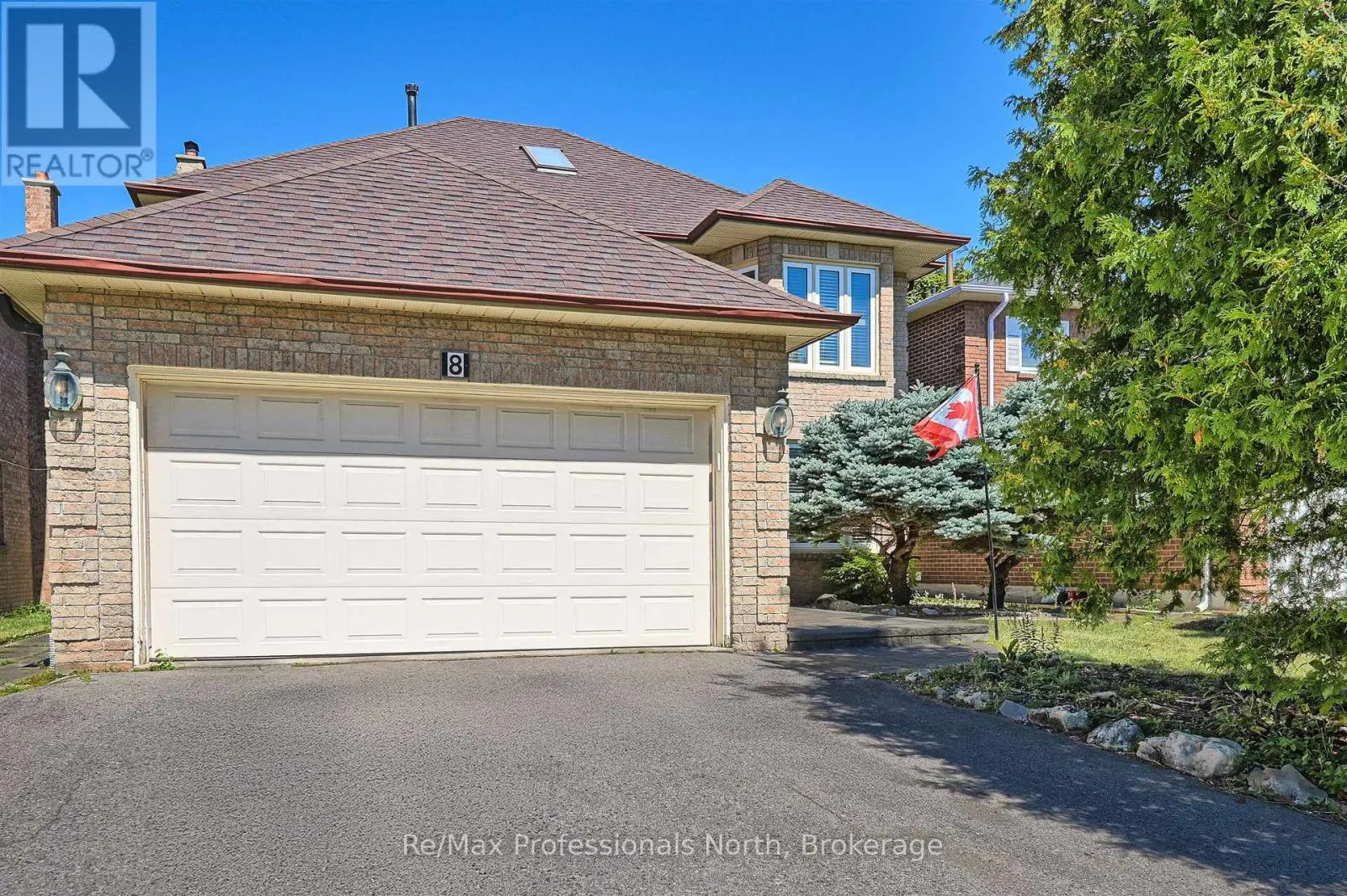 8 ELMSLEY DRIVE E