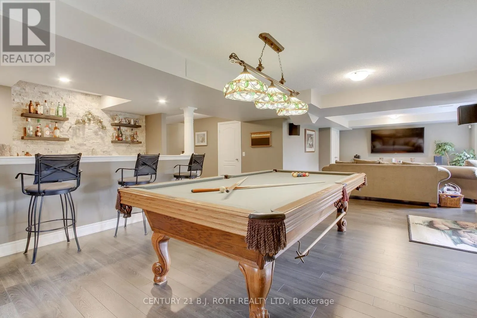 35 MANOR FOREST ROAD