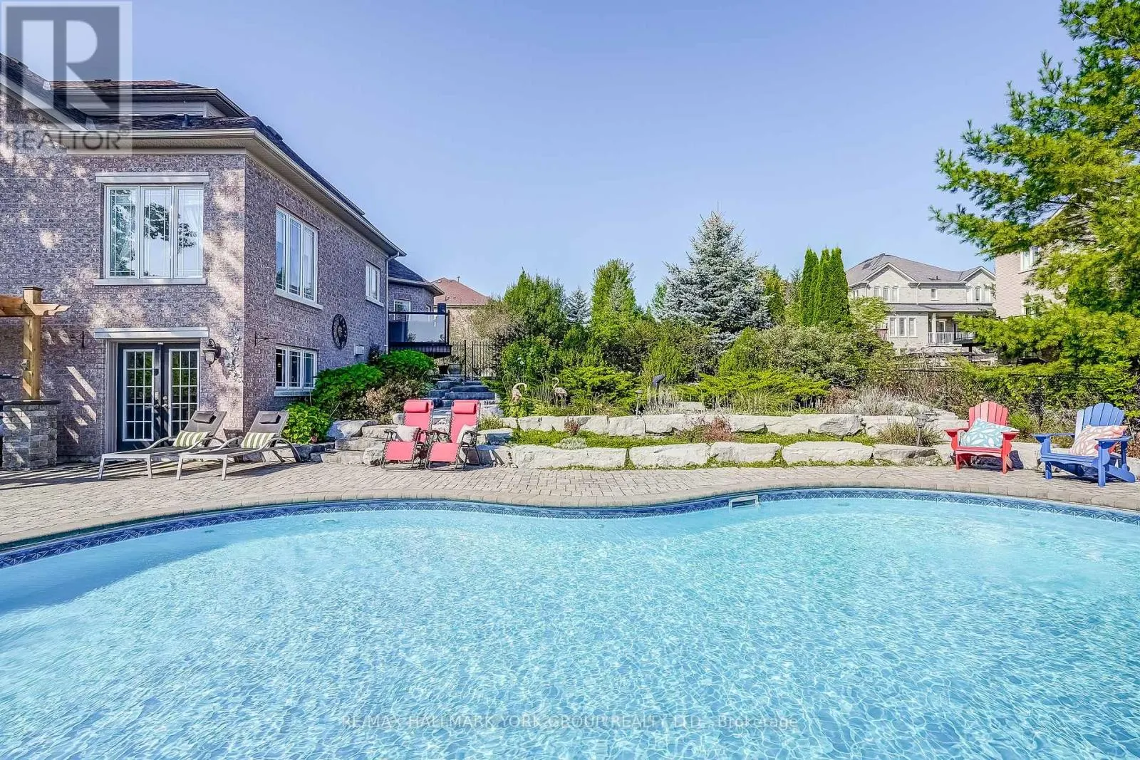 17 DUNCTON WOOD CRESCENT