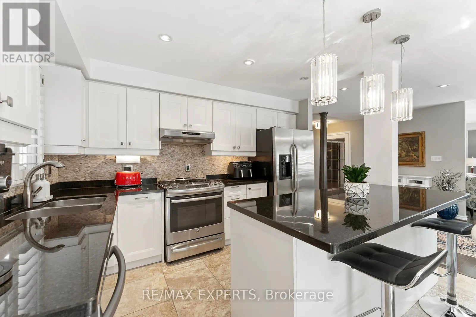 286 KIRBY CRESCENT