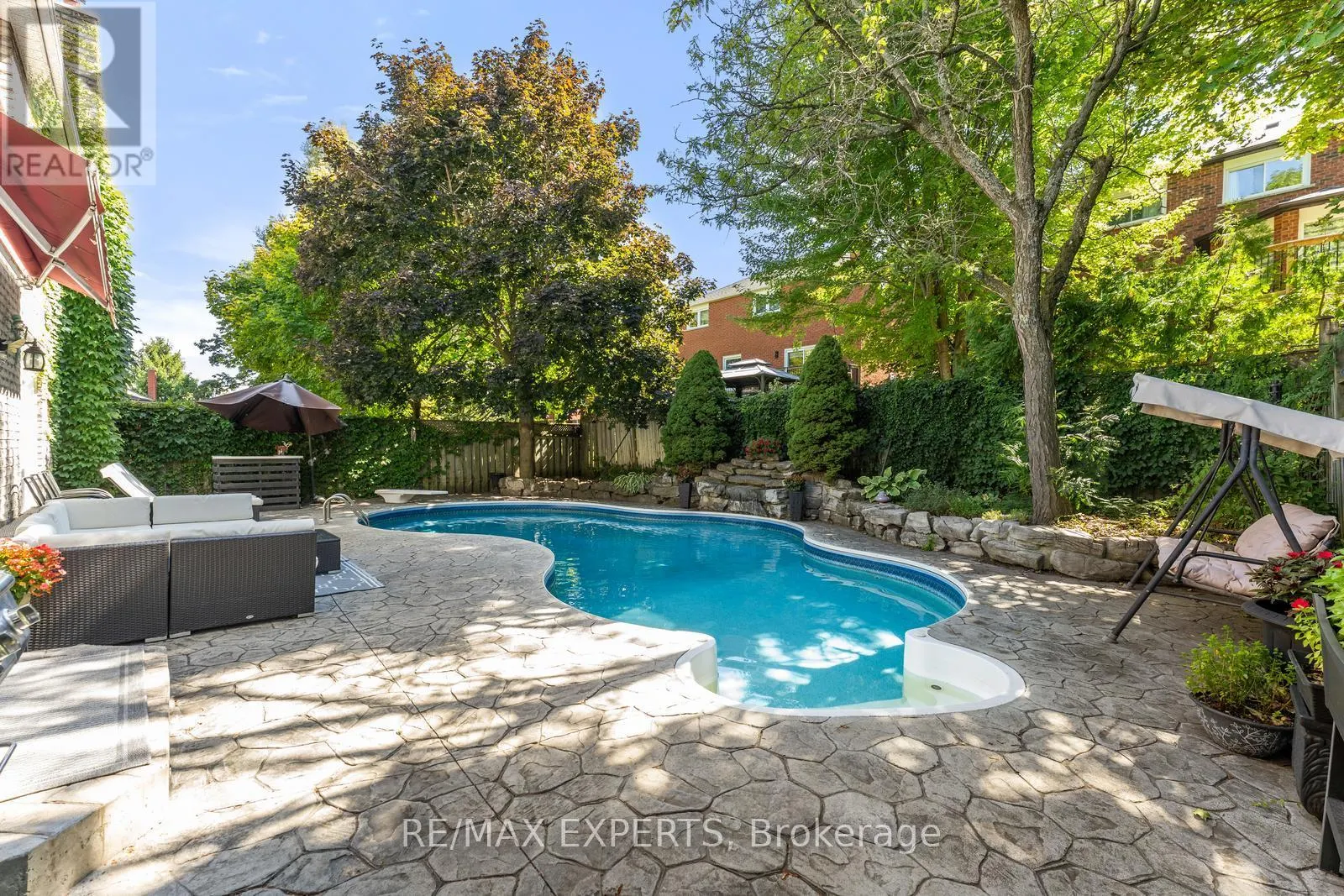 286 KIRBY CRESCENT