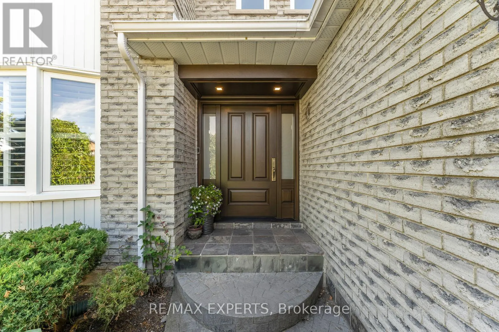 286 KIRBY CRESCENT