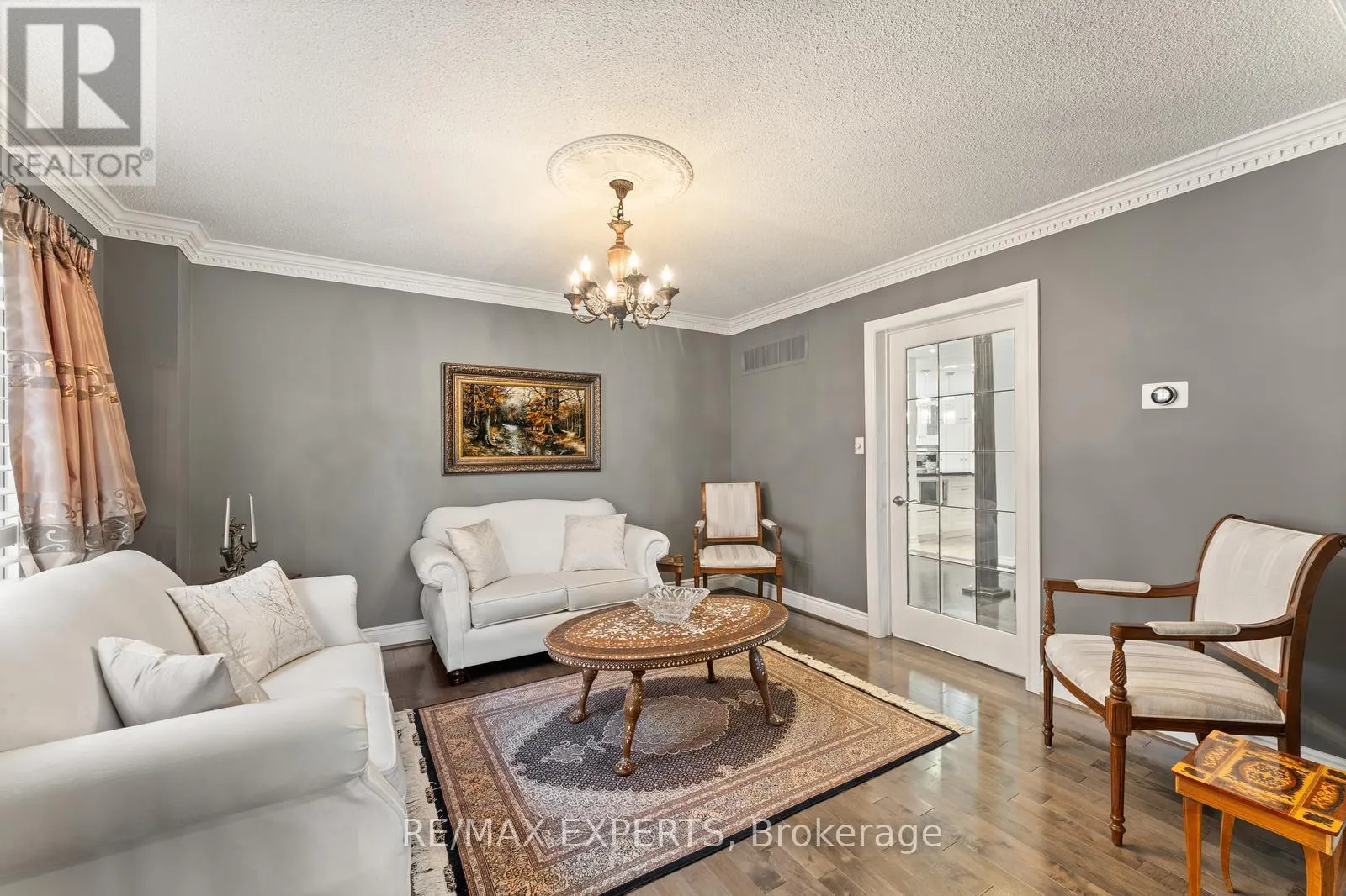 286 KIRBY CRESCENT