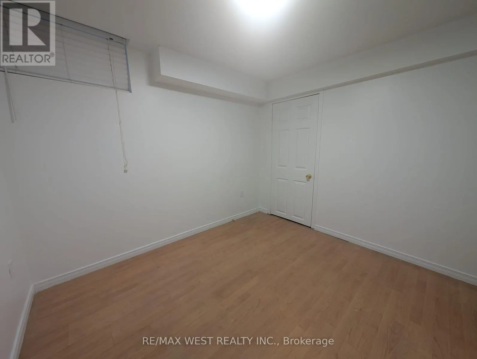 BSMT - 45 MERCER CRESCENT