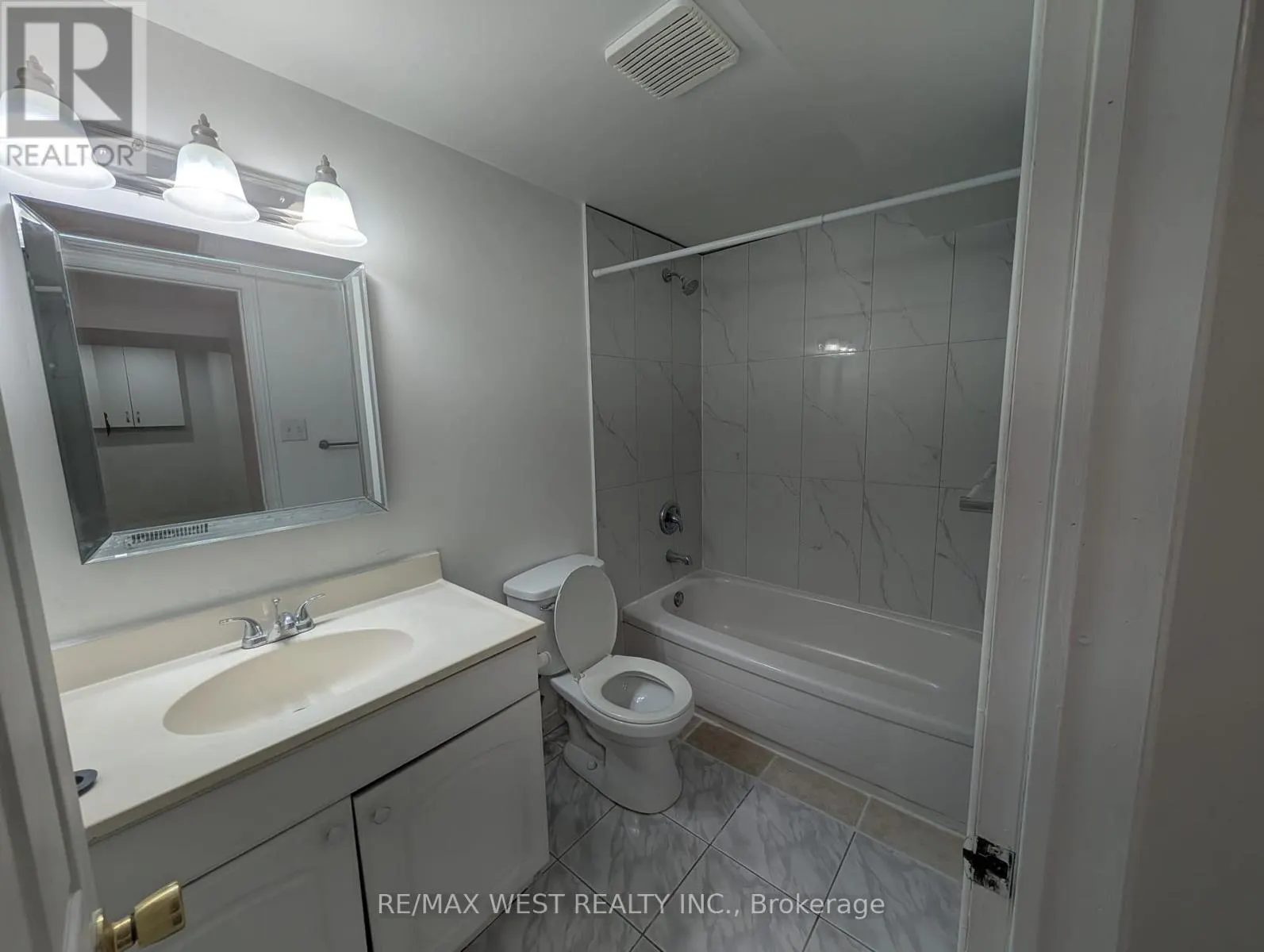 BSMT - 45 MERCER CRESCENT