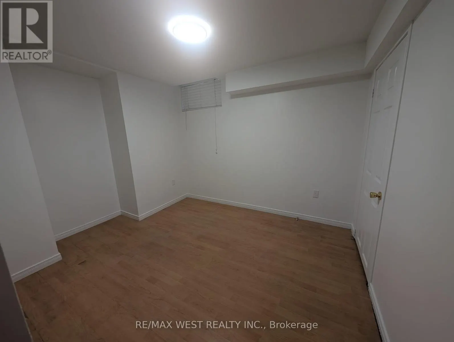 BSMT - 45 MERCER CRESCENT