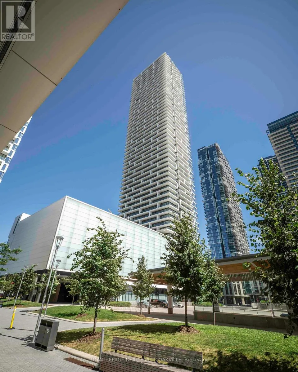 3315 - 950 PORTAGE PARKWAY