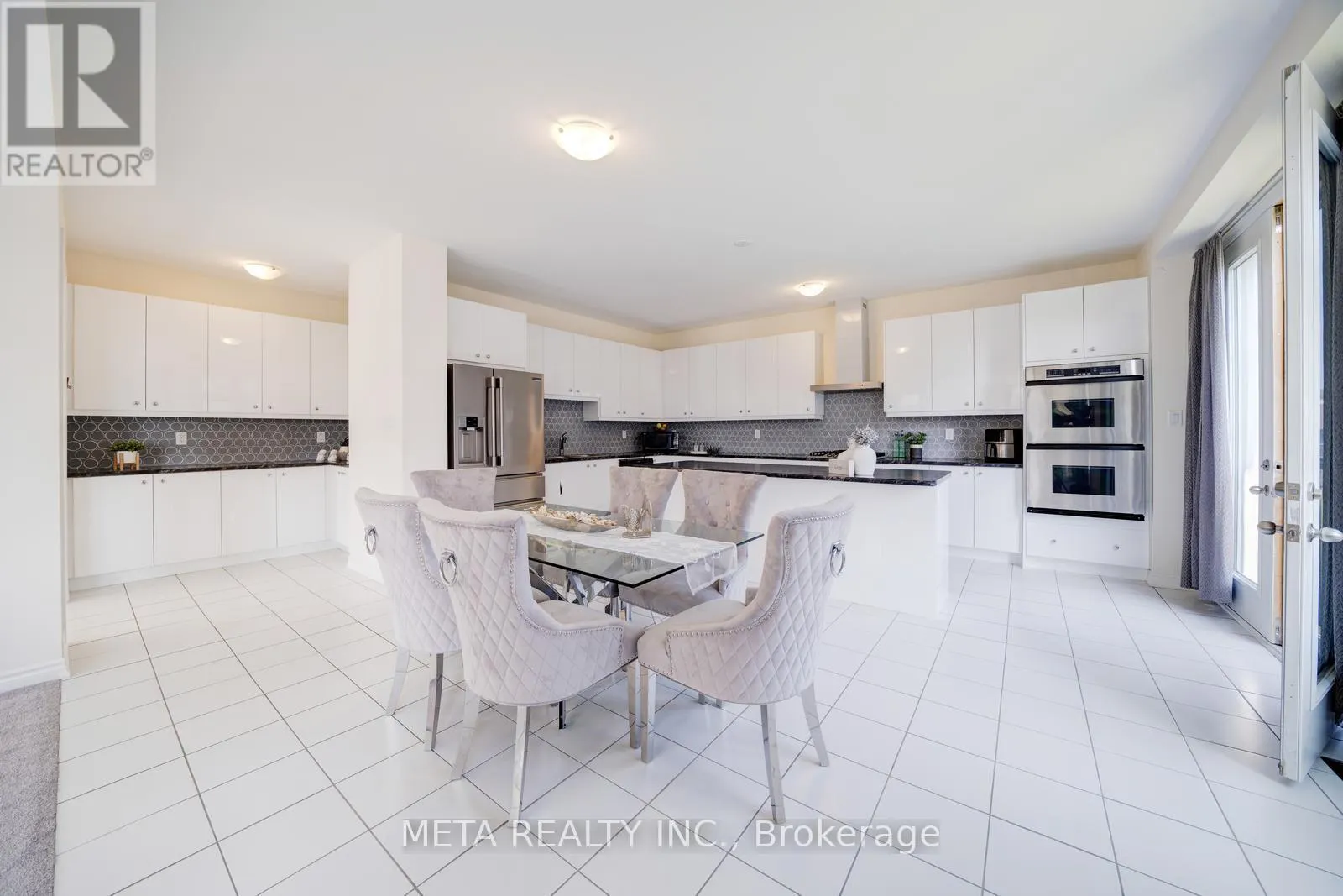 189 THOMPSON DRIVE