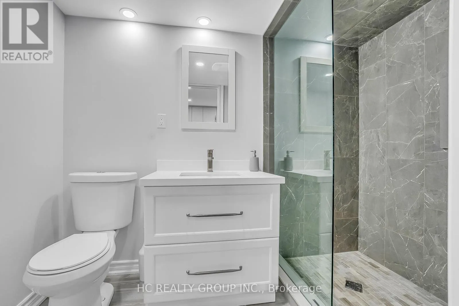 130 ROYVIEW CRESCENT