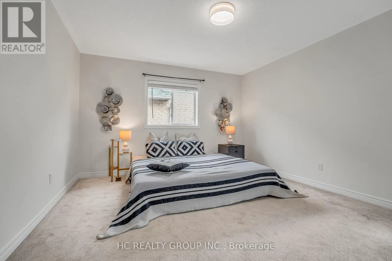 130 ROYVIEW CRESCENT