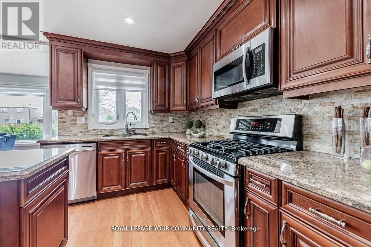 26 MILLCROFT WAY