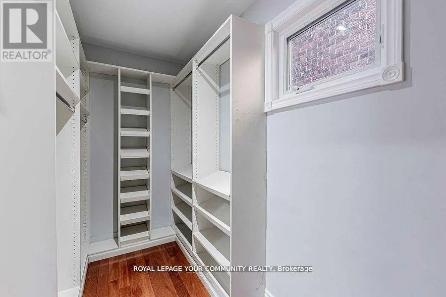 26 MILLCROFT WAY