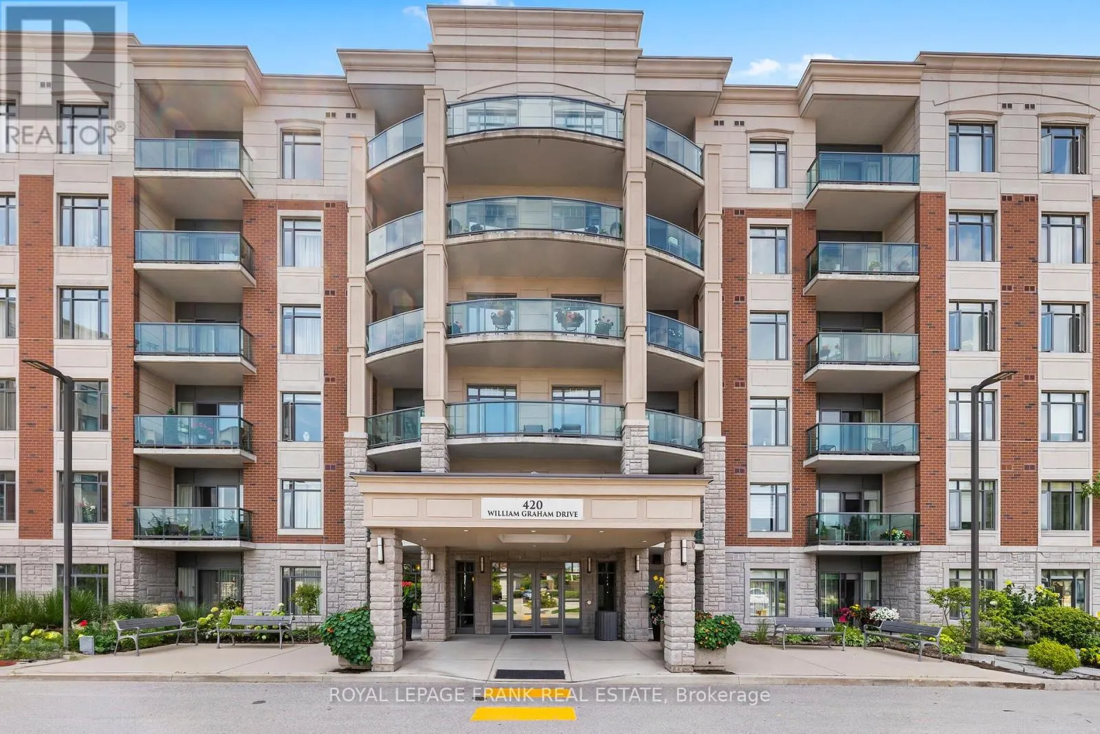 320 - 420 WILLIAM GRAHAM DRIVE, #320