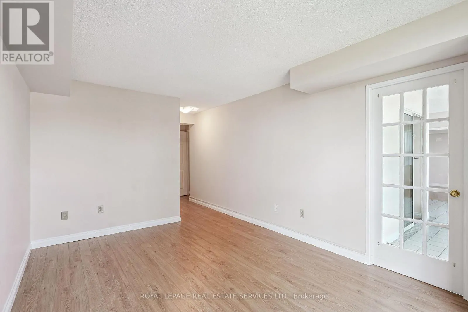417 - 30 HARDING BOULEVARD W
