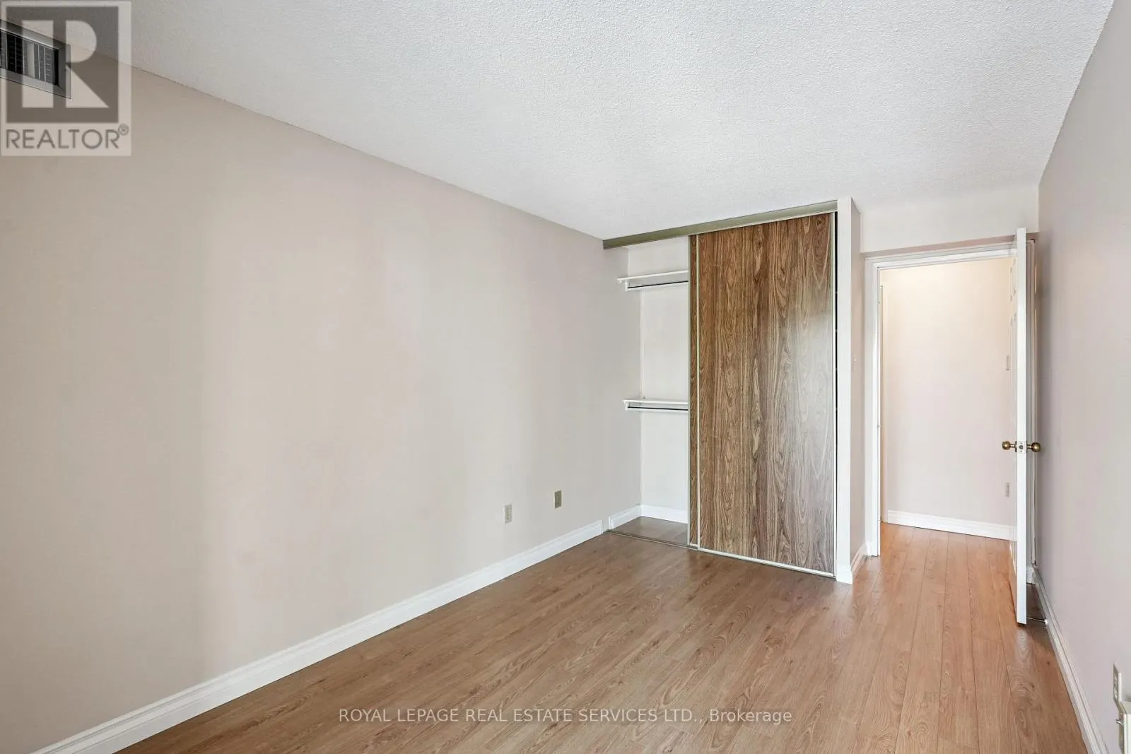 417 - 30 HARDING BOULEVARD W