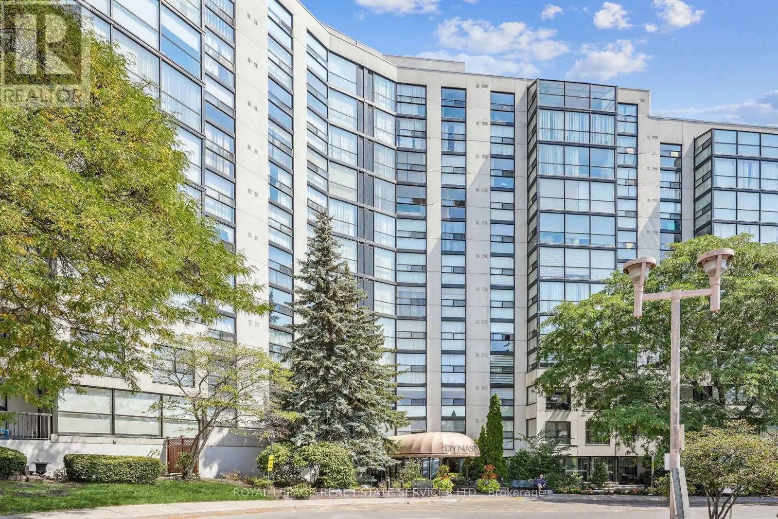 417 - 30 HARDING BOULEVARD W