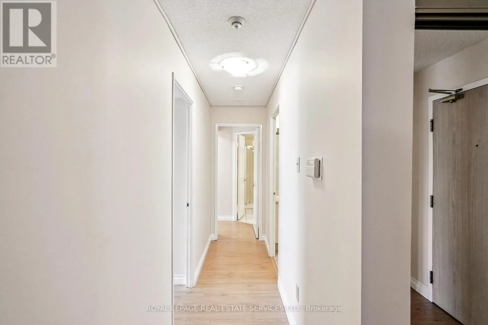 417 - 30 HARDING BOULEVARD W
