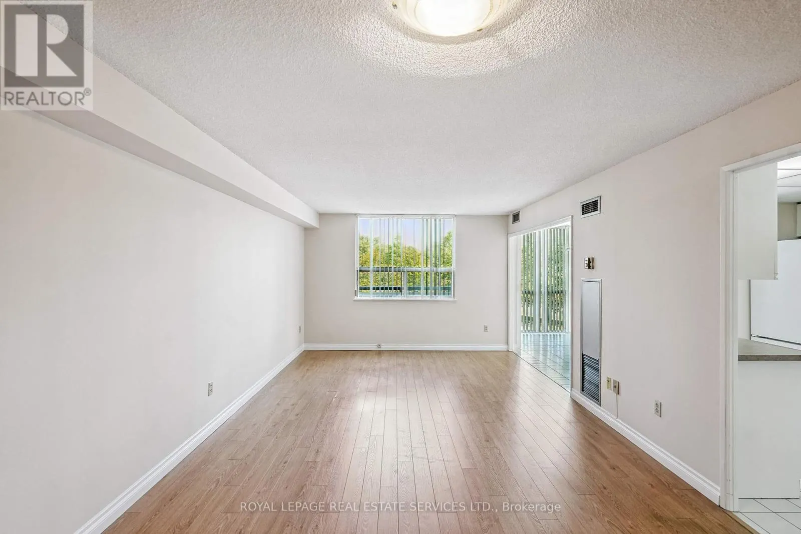 417 - 30 HARDING BOULEVARD W