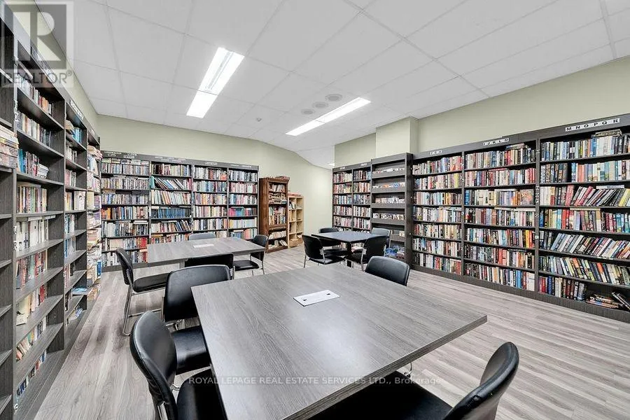 417 - 30 HARDING BOULEVARD W
