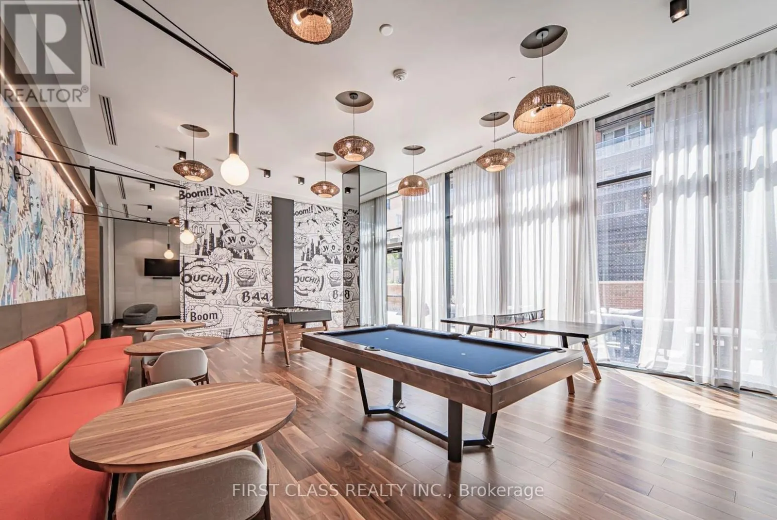 405 - 38 SIMCOE PROMENADE W