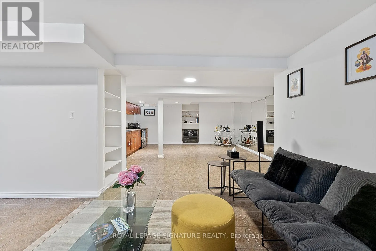 35 MALLORY AVENUE
