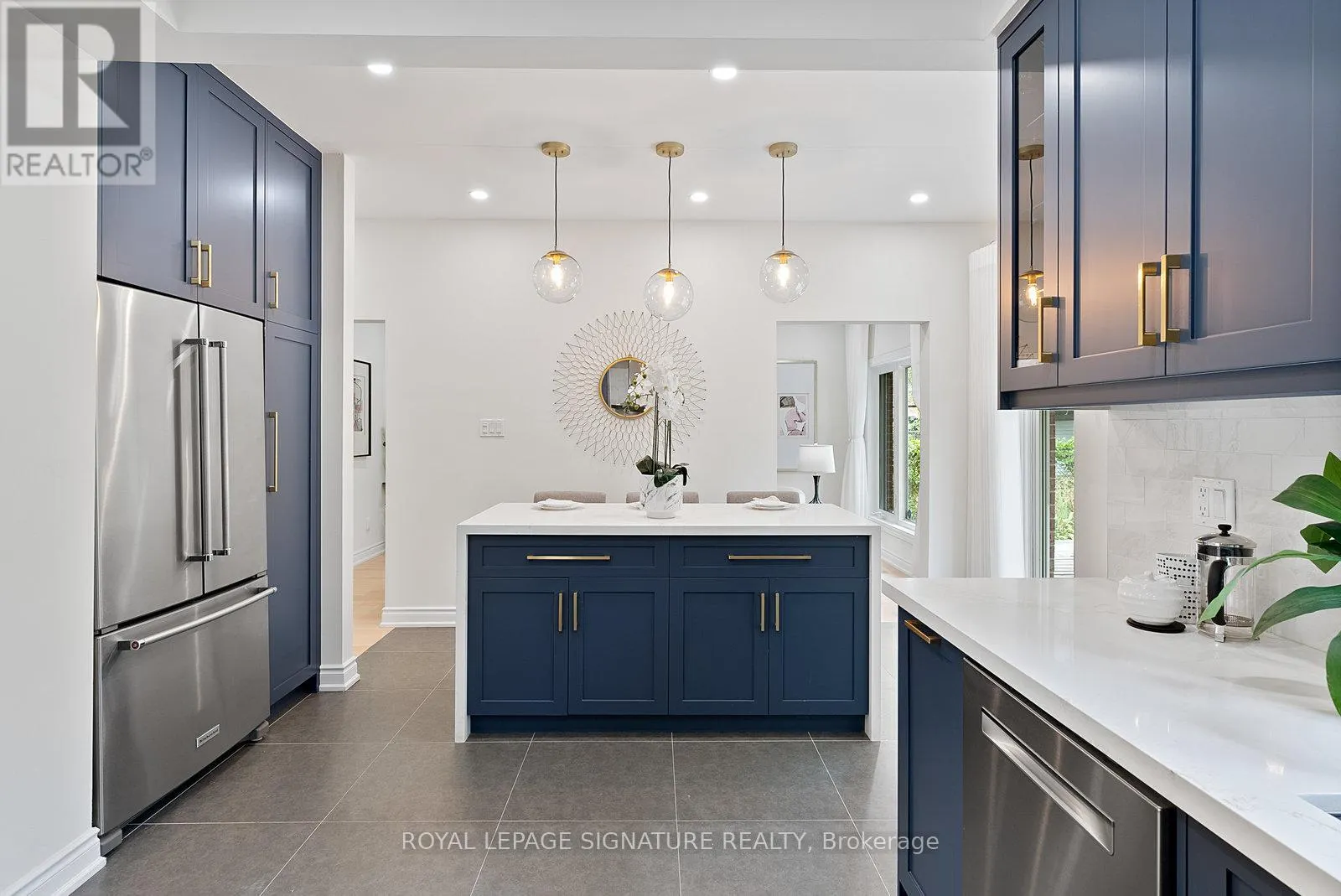35 MALLORY AVENUE