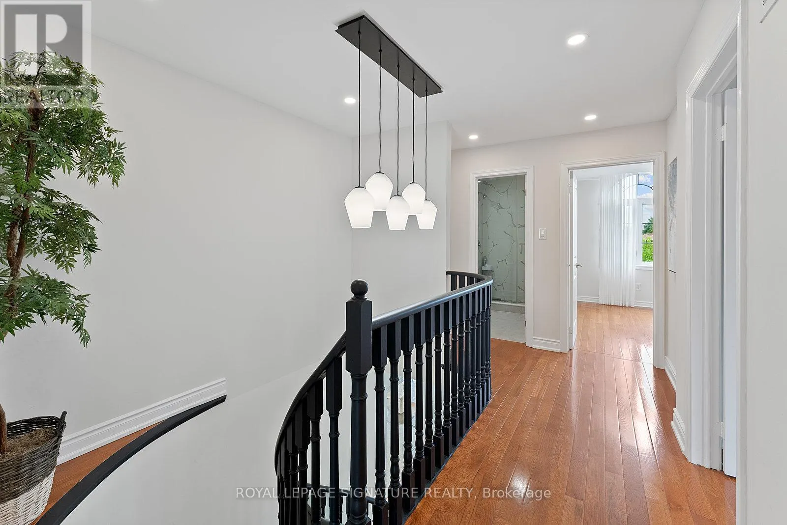 35 MALLORY AVENUE