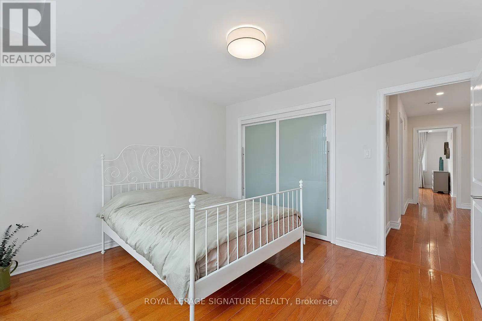 35 MALLORY AVENUE