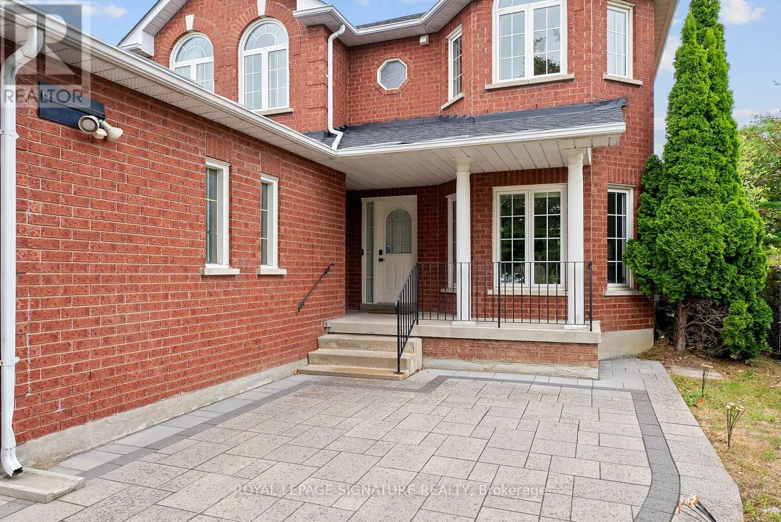 35 MALLORY AVENUE