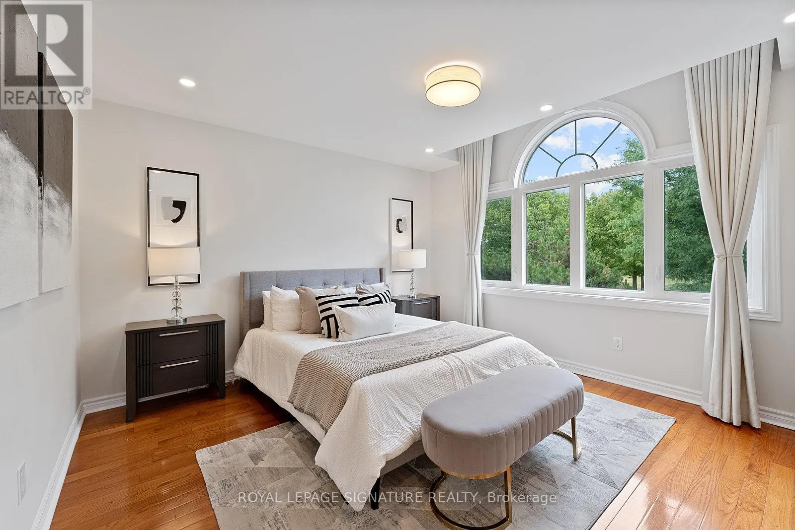 35 MALLORY AVENUE