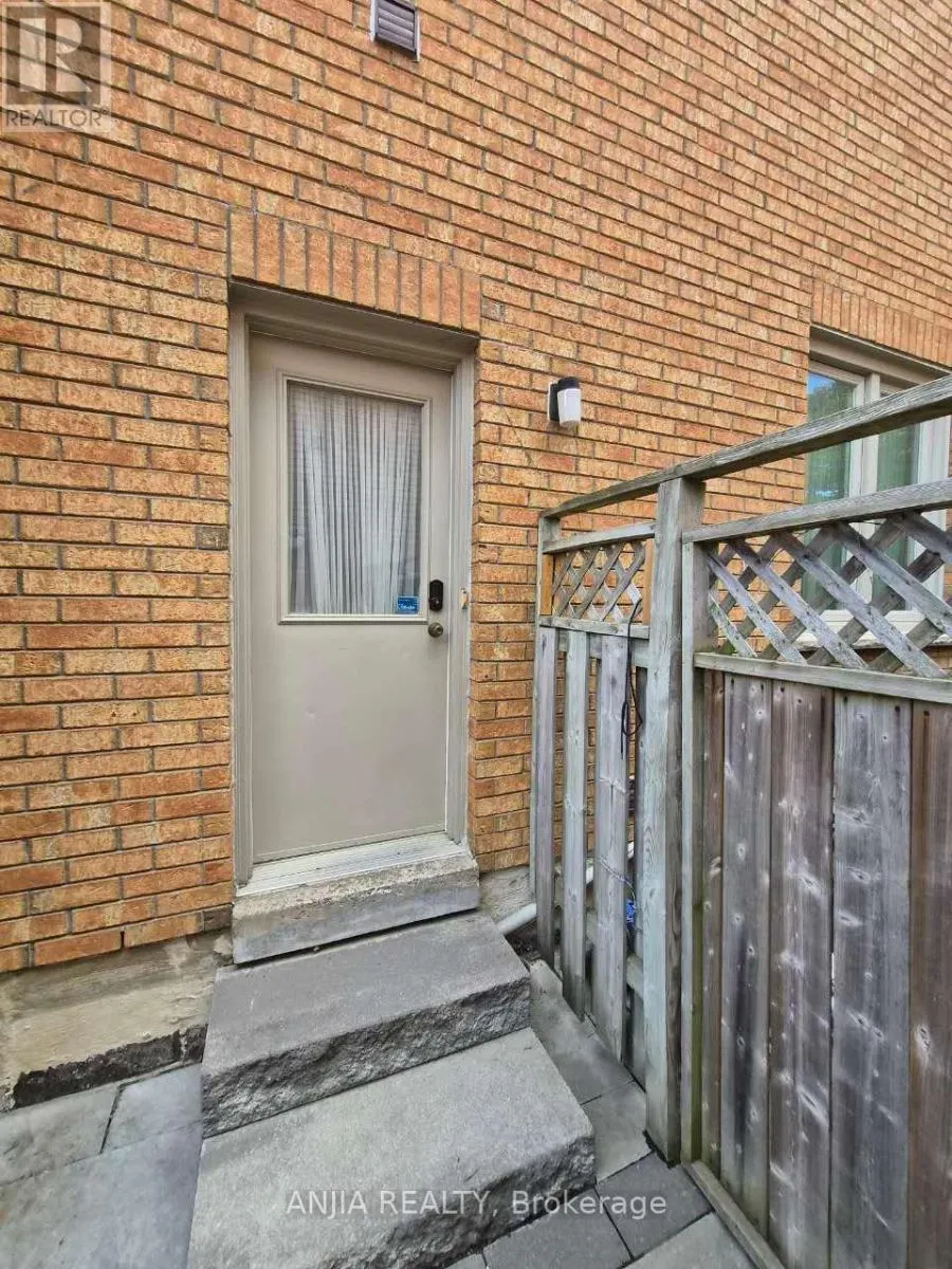 BSMT - 30 BRAESIDE SQUARE