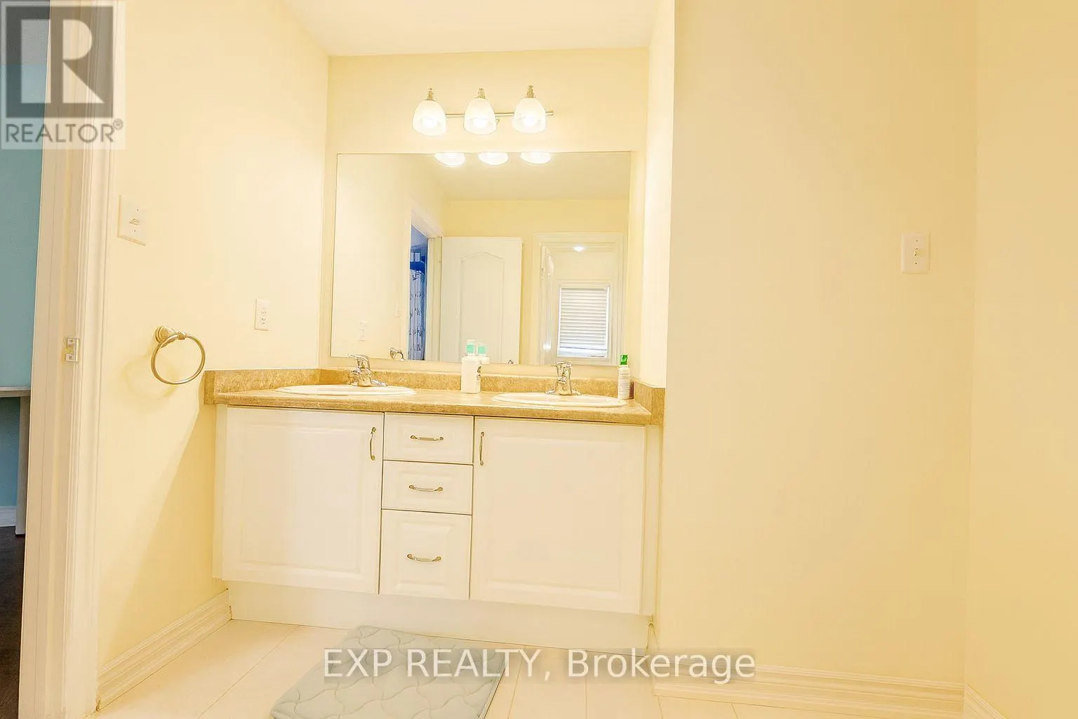 278 THE BRIDLE WALK