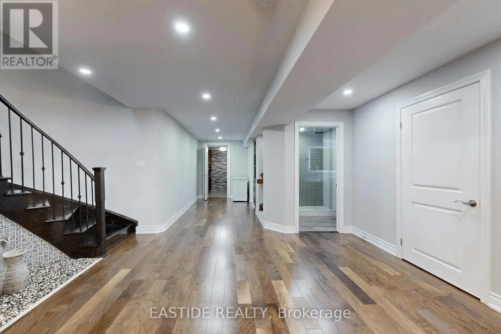 176 UPPER POST ROAD