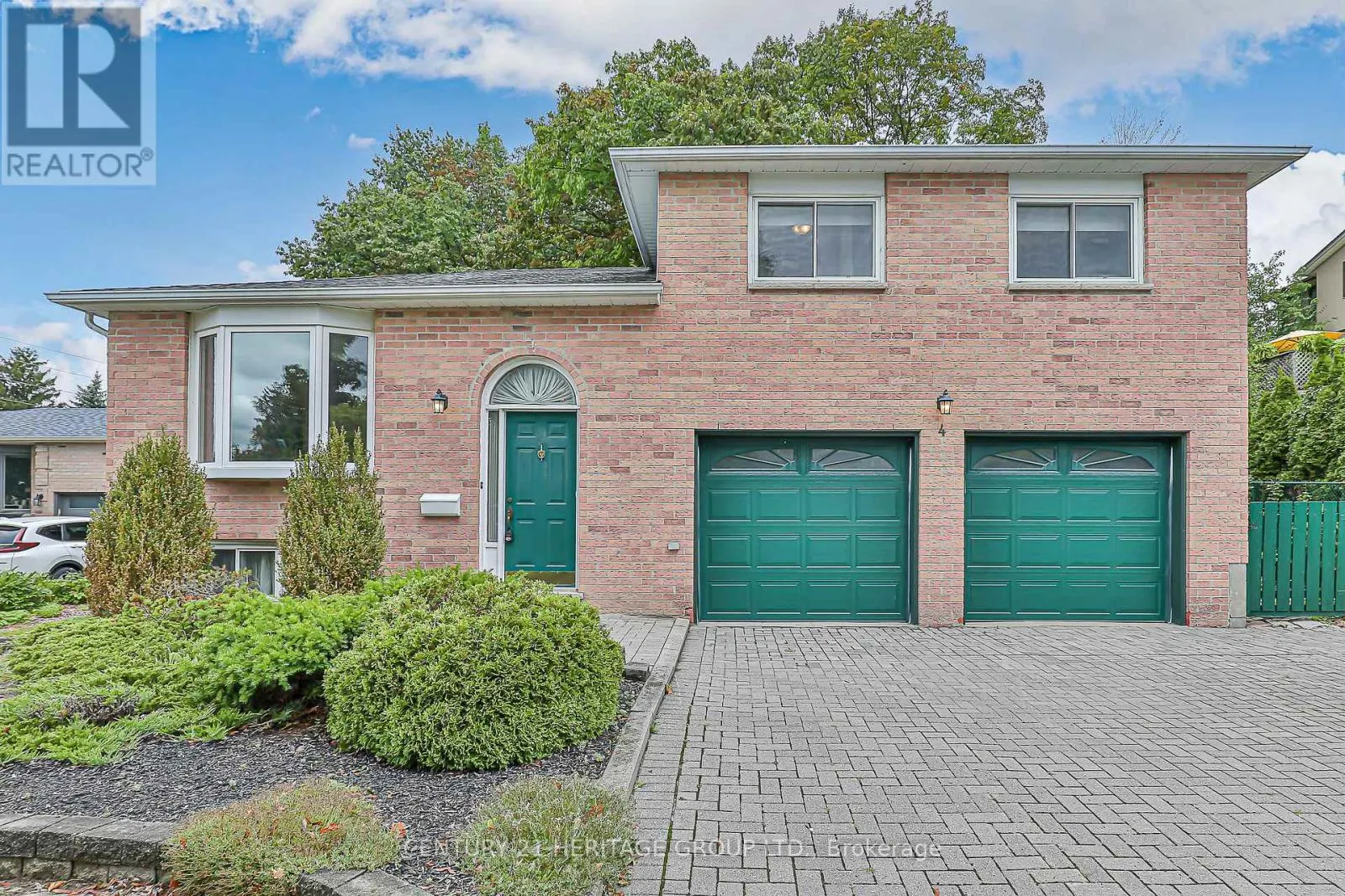 4 BECKETT AVENUE