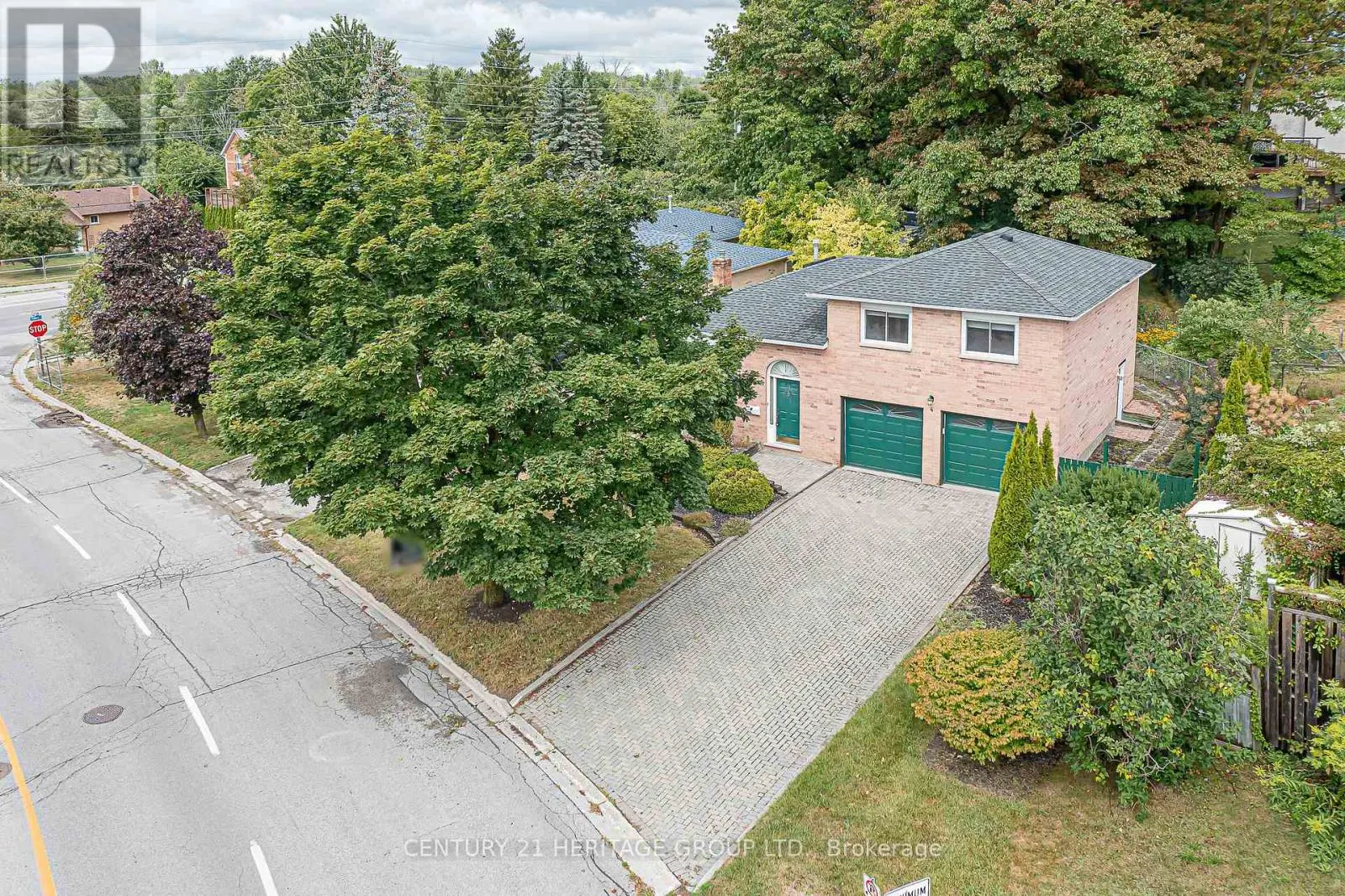 4 BECKETT AVENUE