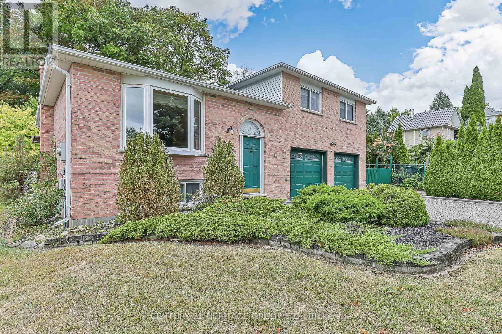 4 BECKETT AVENUE
