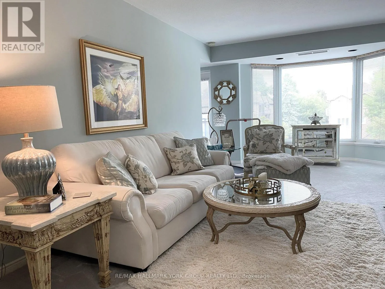 310 - 85 WELLINGTON STREET W
