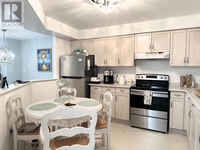 310 - 85 WELLINGTON STREET W