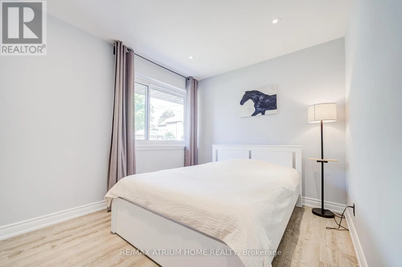 29 STARLIGHT CRESCENT E