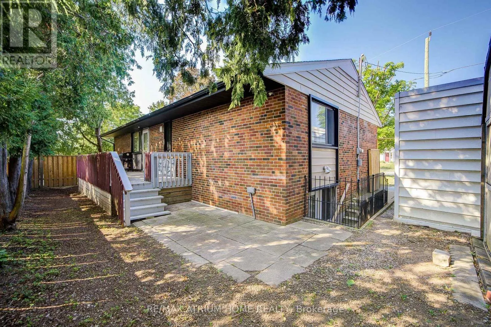 29 STARLIGHT CRESCENT E