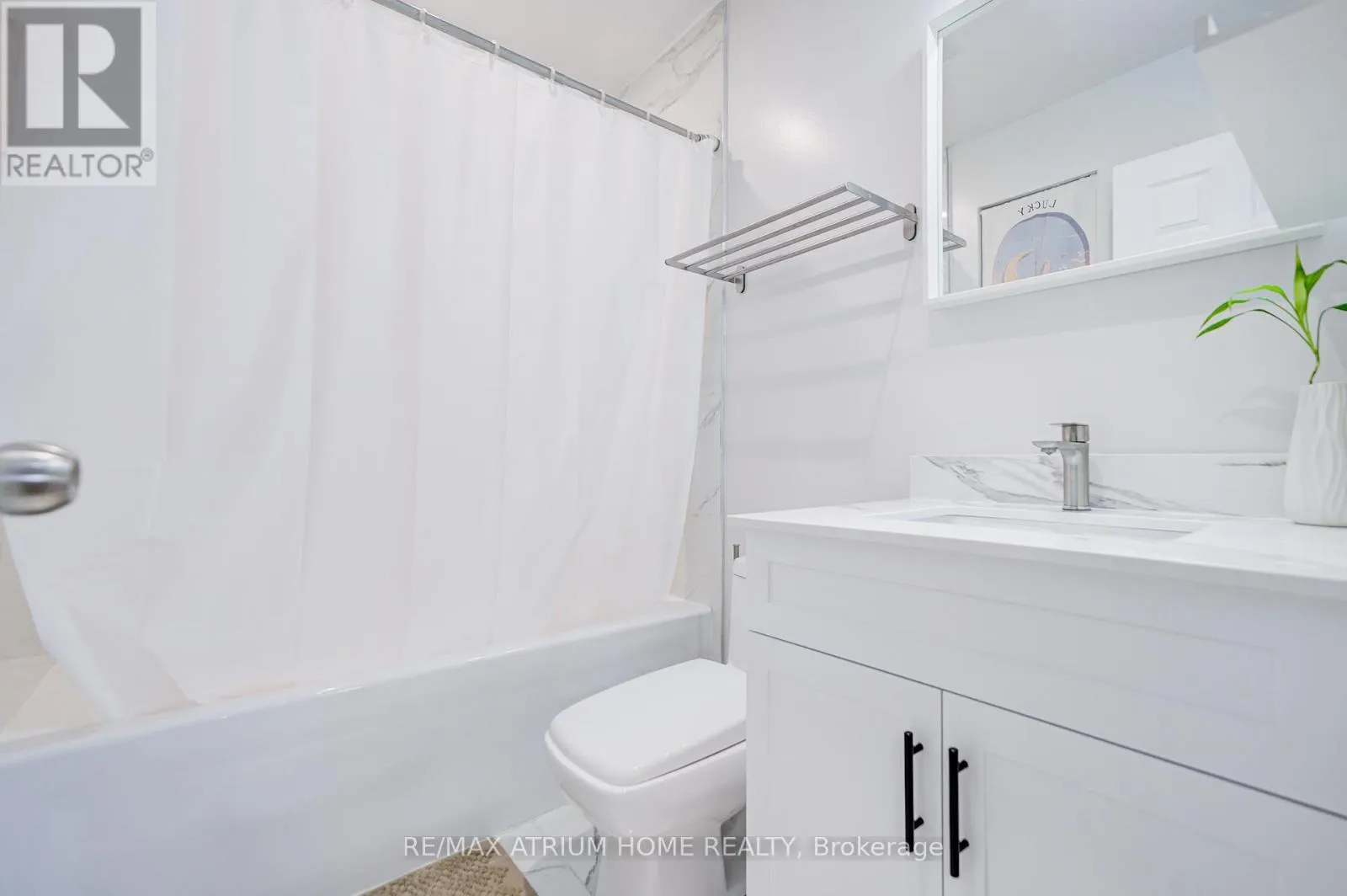 29 STARLIGHT CRESCENT E