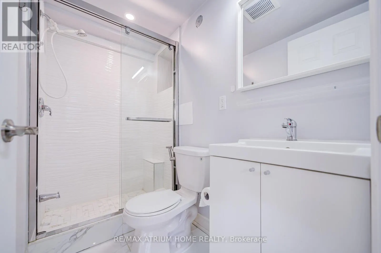 29 STARLIGHT CRESCENT E