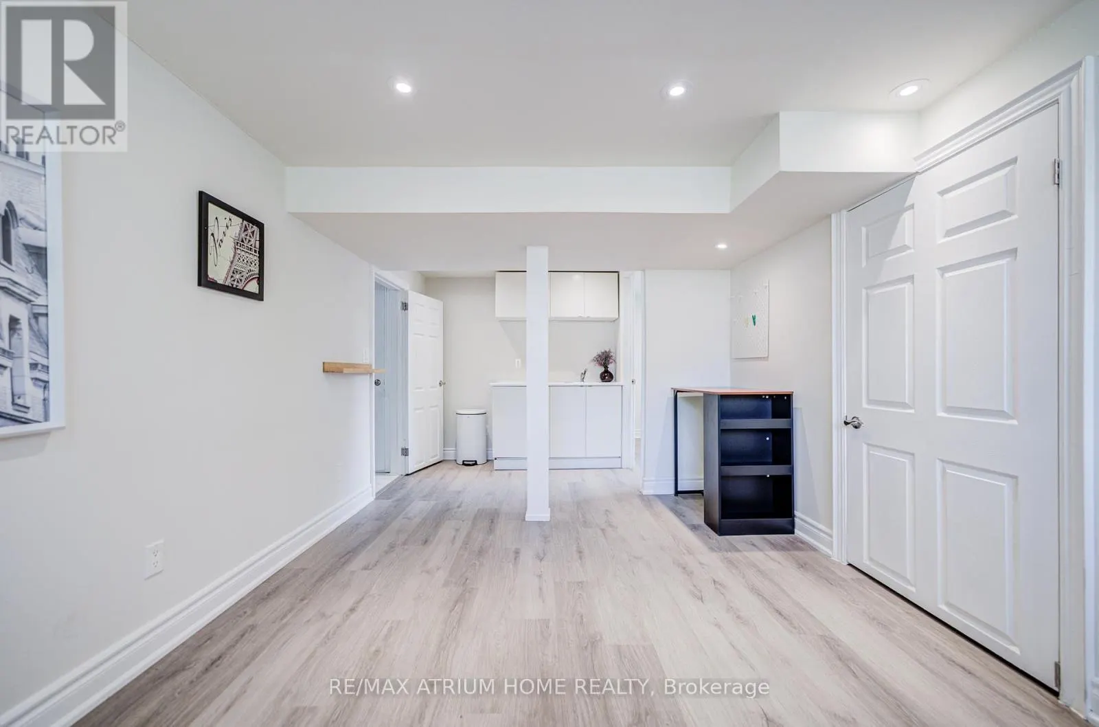 29 STARLIGHT CRESCENT E