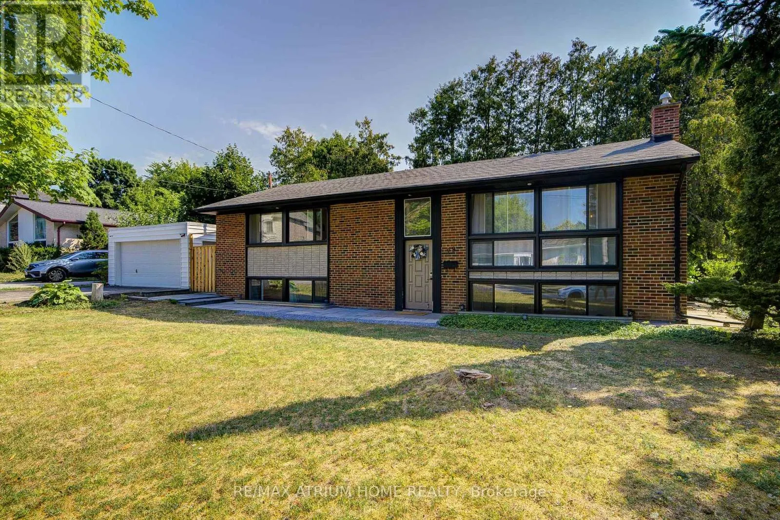 29 STARLIGHT CRESCENT E