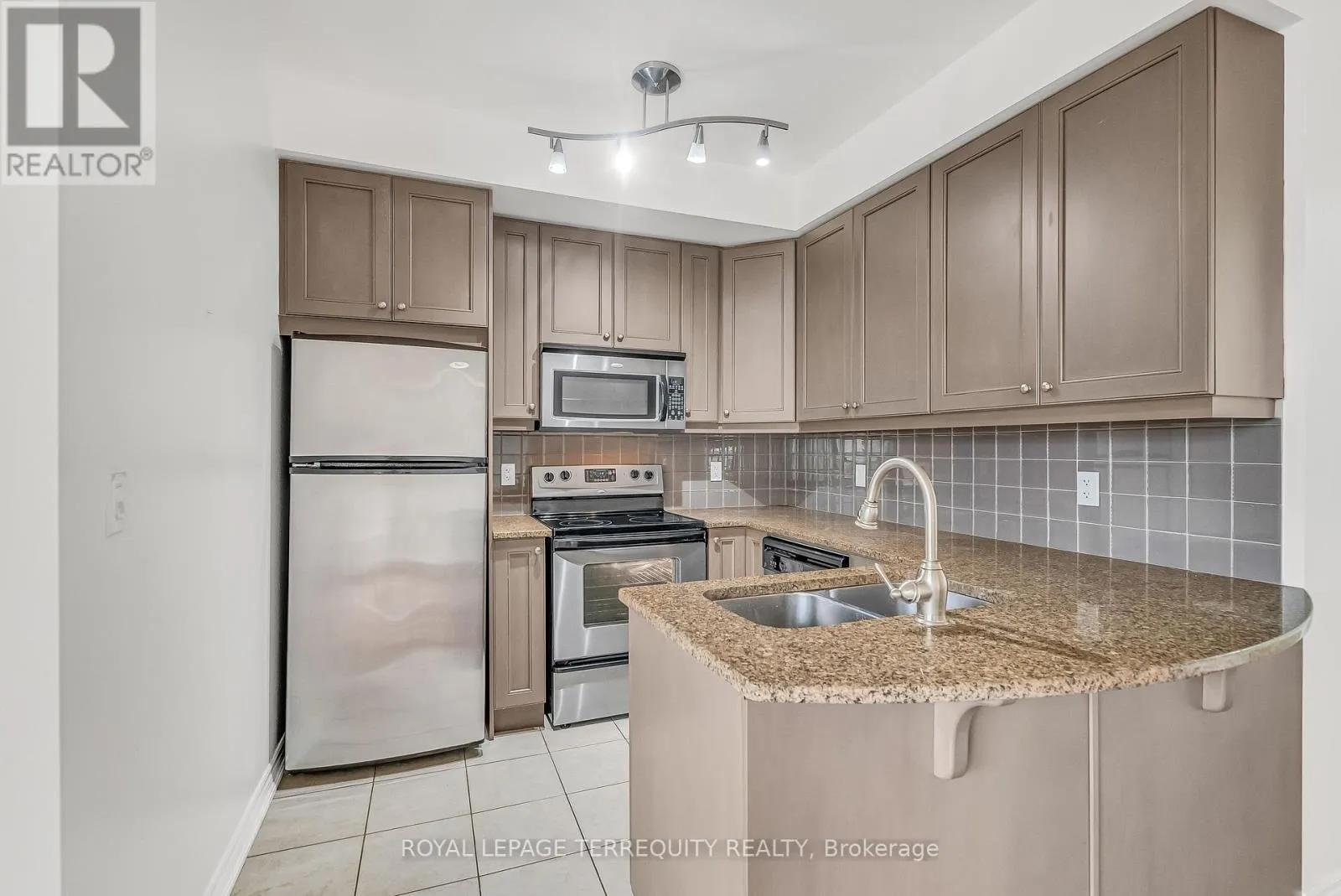 1409 - 9225 JANE STREET