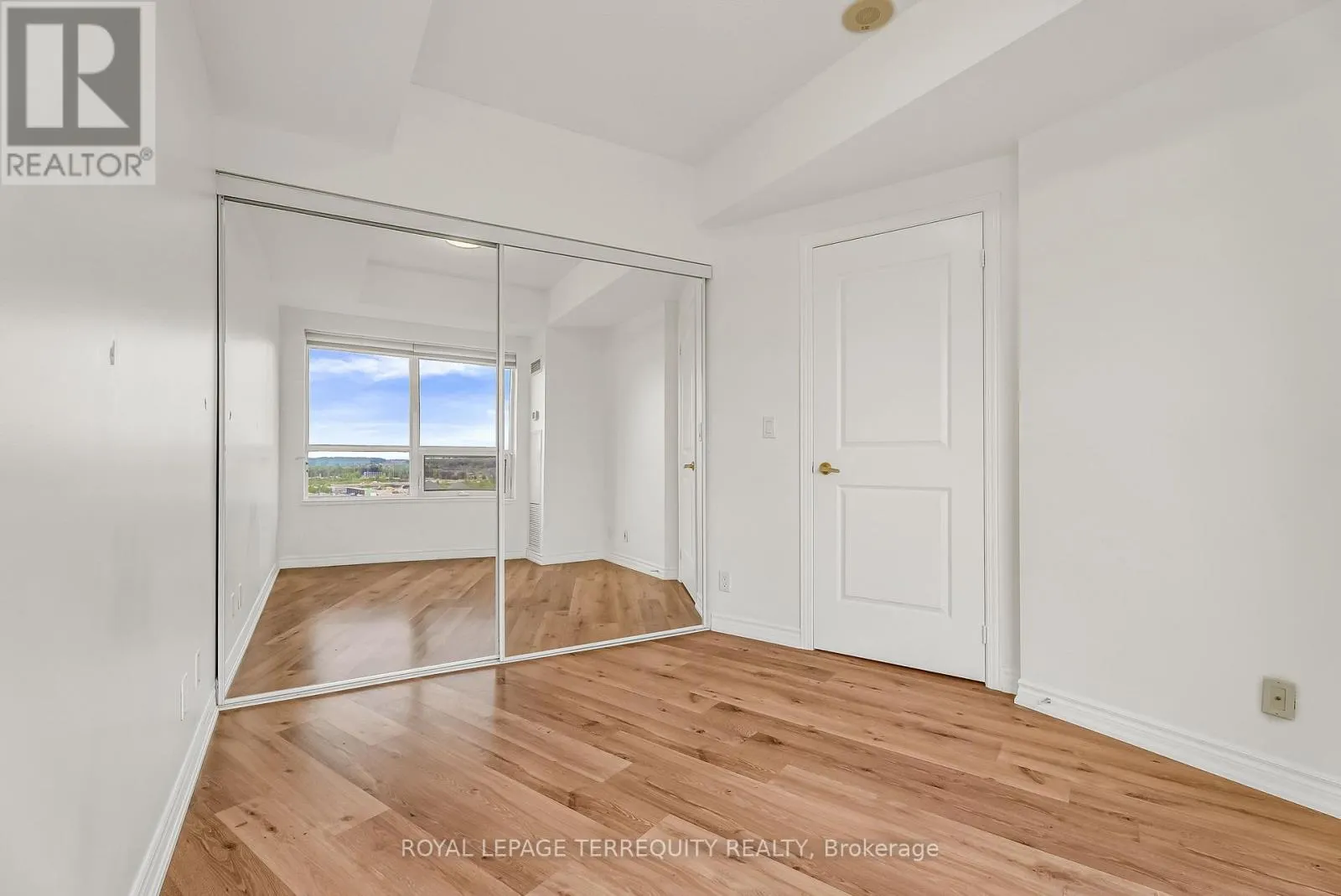 1409 - 9225 JANE STREET