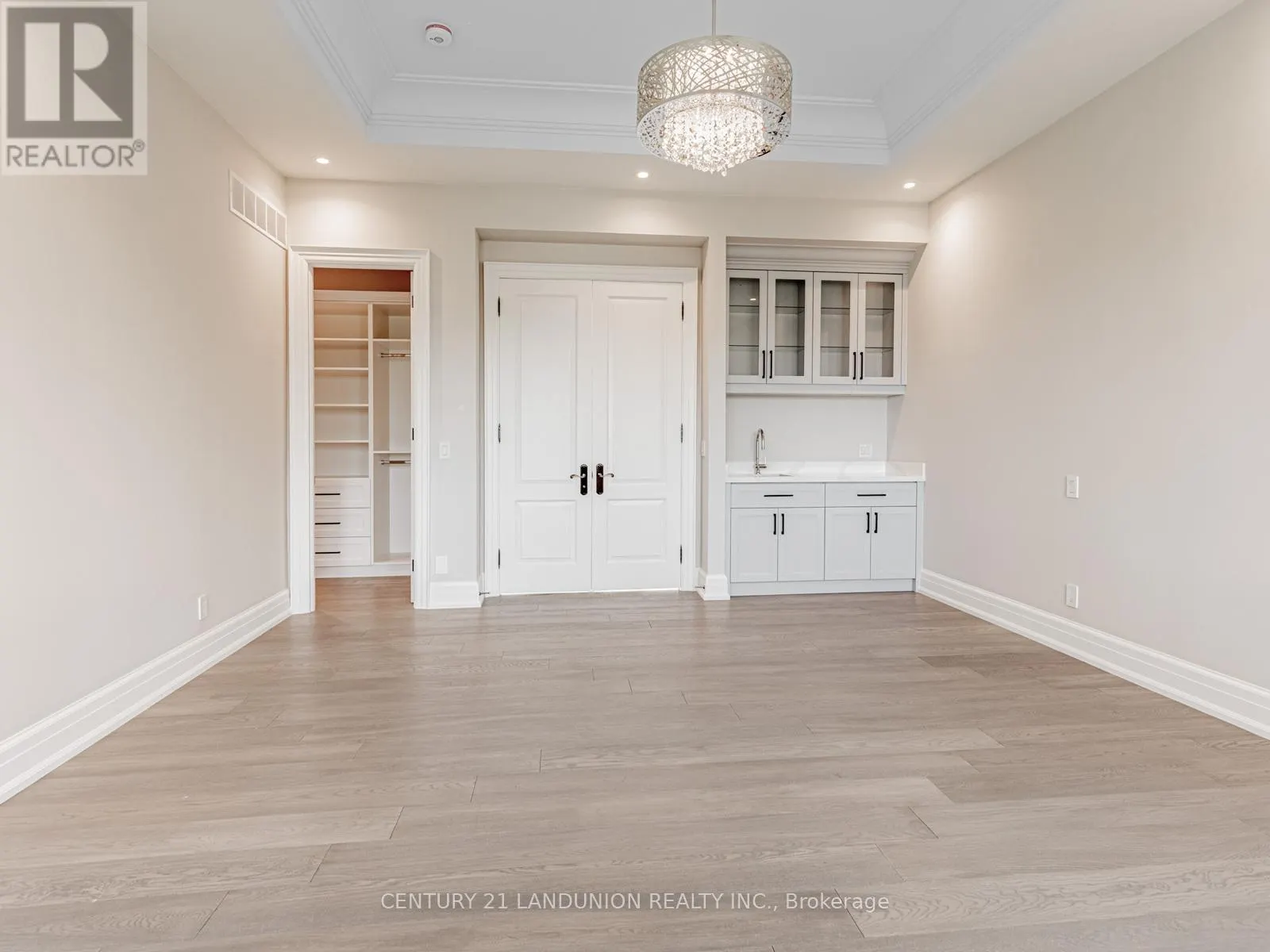 36A ELM GROVE AVENUE