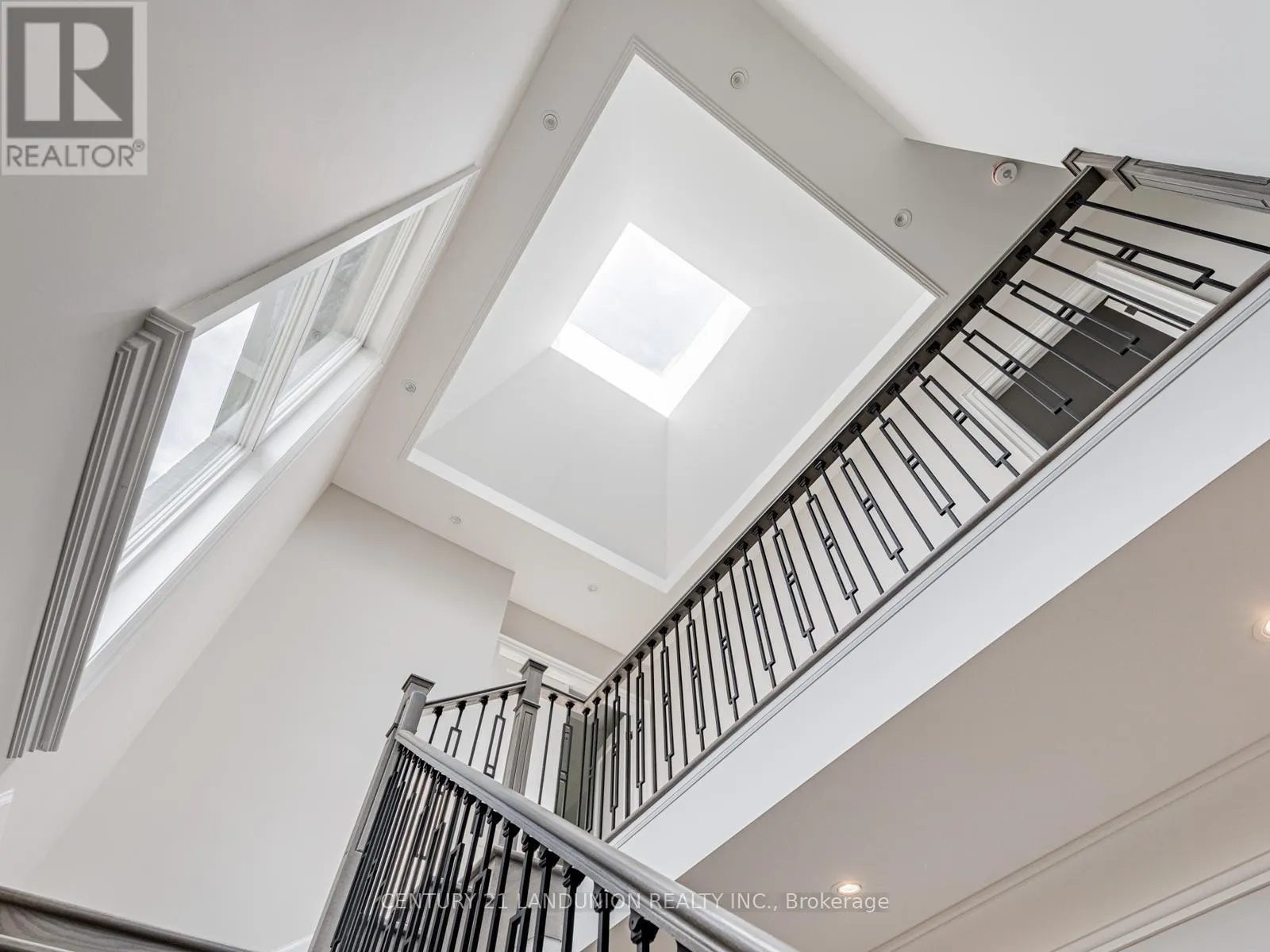 36A ELM GROVE AVENUE
