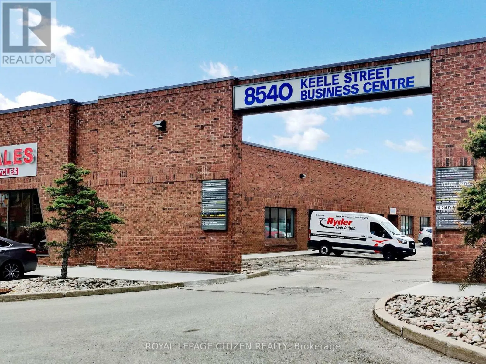 35 - 8540 KEELE STREET